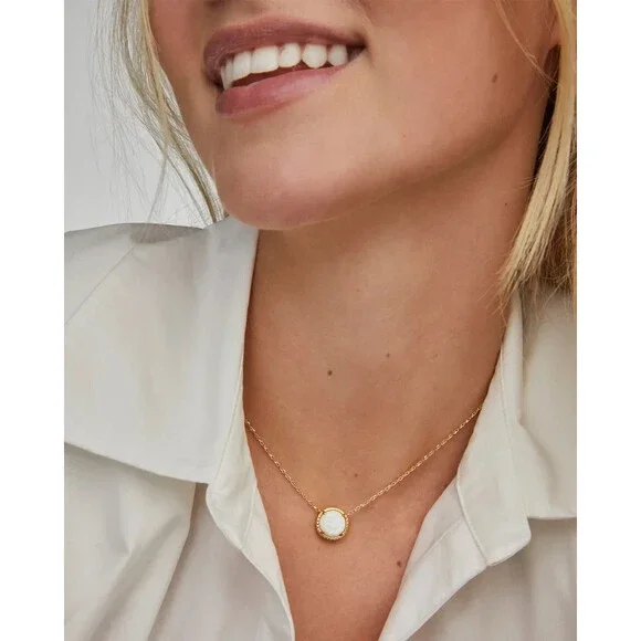 Kendra Scott Volleyball Short Pendant Women's White Pearl 19" Necklace QLW832 - Picture 8 of 10